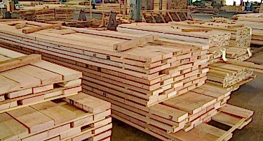 خشب البناء في الهياكل